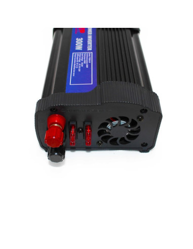 Imagen de Inversor de Voltaje 24V 300W Universal Power - detalle conector de entrada